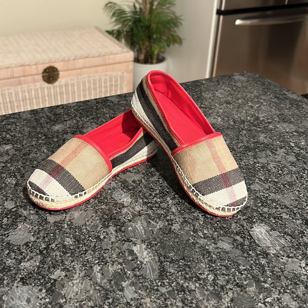 ๐ฆ Burberry Toddler Nova Check Espadrilles